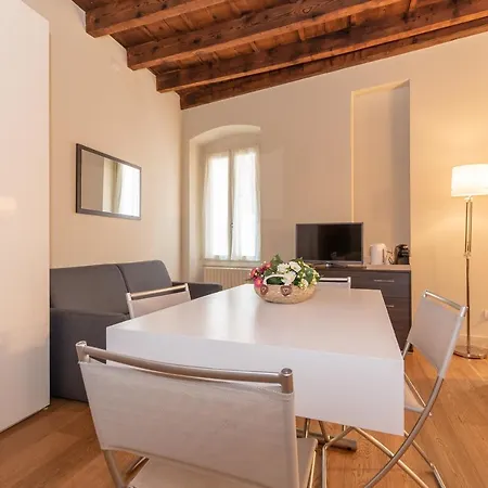 Apartament Palazzetto Il Mangano - F&l Brescia
