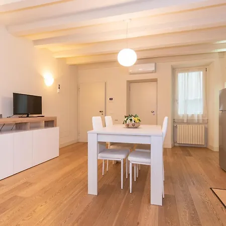 Palazzetto Il Mangano - F&l *