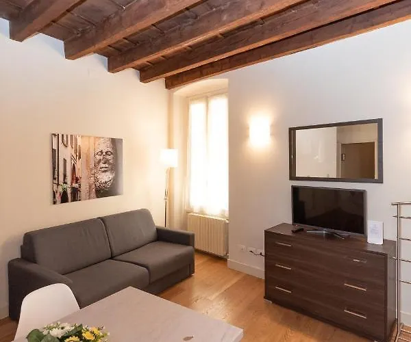 Apartment Palazzetto Il Mangano - F&l Brescia