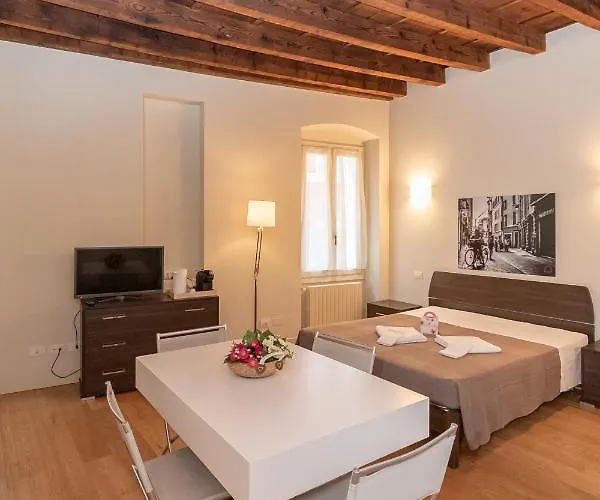 Palazzetto Il Mangano - F&l Μπρέσια