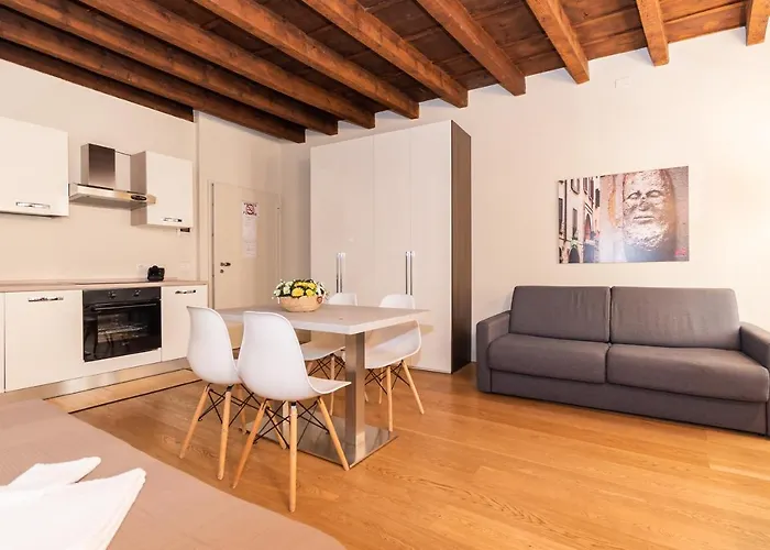 Palazzetto Il Mangano - F&l *