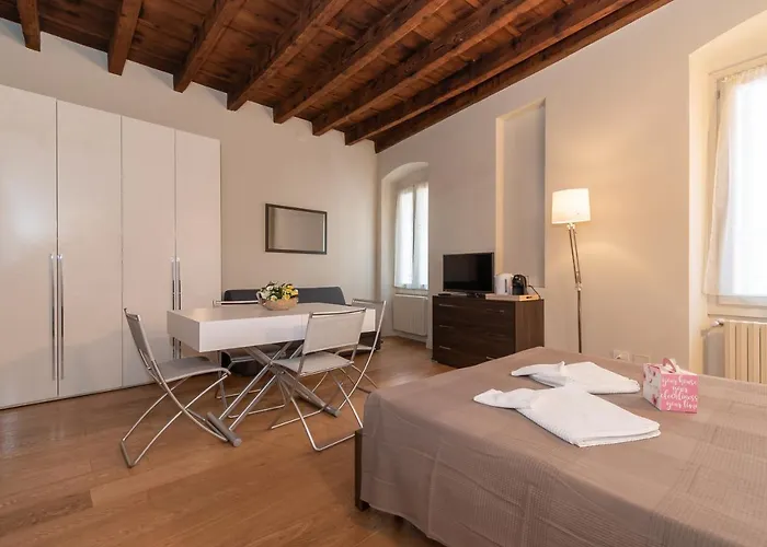 Palazzetto Il Mangano - F&l *